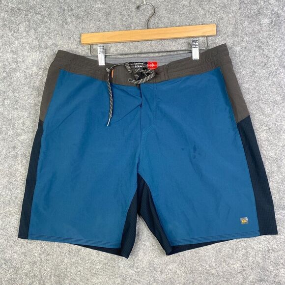 Quiksilver Swim Shorts Mens 36 Blue Waterman Collection Colorblock Skate Surf - Picture 1 of 10